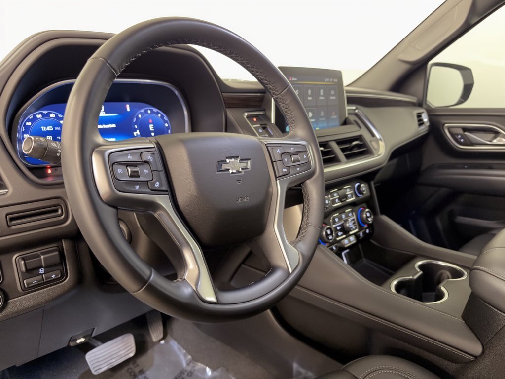 Used 2023 Chevrolet Tahoe Z71 w/ Z71 Off-Road Package AWD/4WD image 4