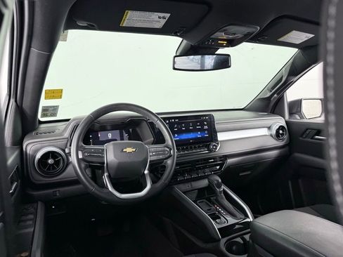 Used 2023 Chevrolet Colorado LT w/ LT Convenience Package II image 18