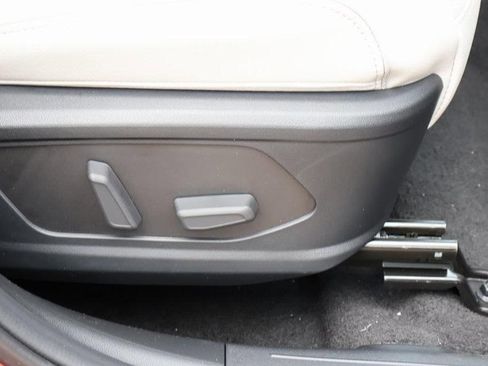 New 2026 Hyundai Tucson Limited image 13