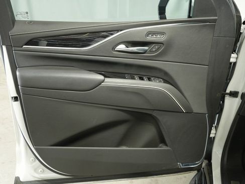 Used 2022 Cadillac Escalade ESV Sport w/ Touring Package image 16