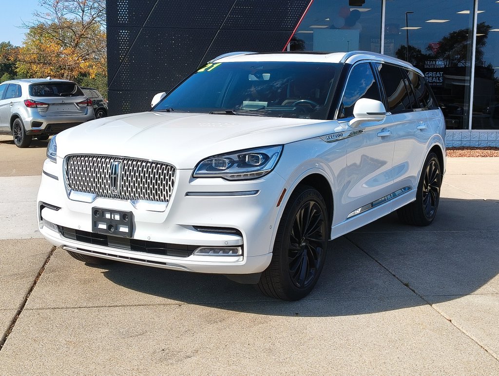Used 2021 Lincoln Aviator Reserve AWD/4WD image 1