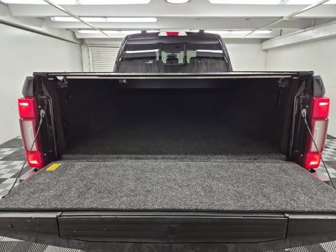 Used 2022 Ford F350 Platinum w/ Tremor Off-Road Package image 10