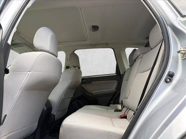 Used 2017 Subaru Forester 2.5i Premium AWD/4WD image 22
