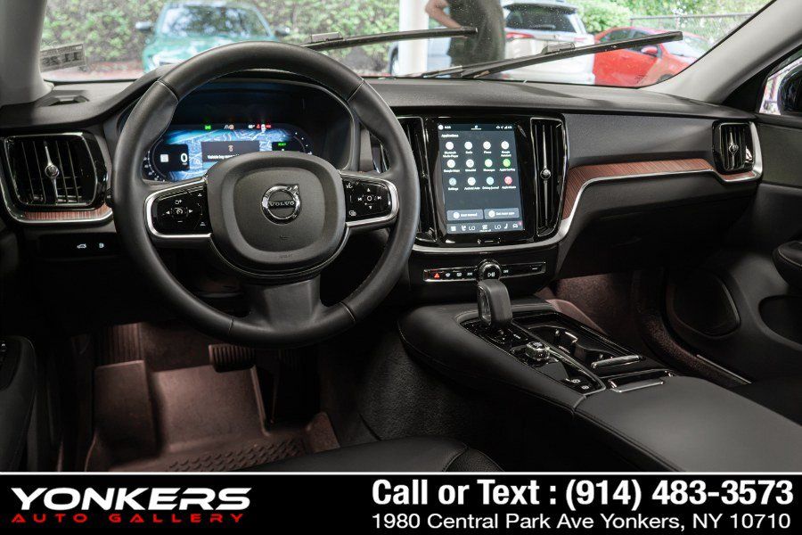 Used 2025 Volvo S60 T8 Plus AWD/4WD image 31