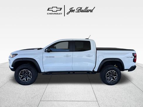 Used 2023 Chevrolet Colorado ZR2 w/ ZR2 Convenience Package III AWD/4WD image 6