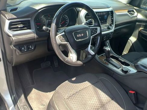 Used 2017 GMC Acadia SLE image 25