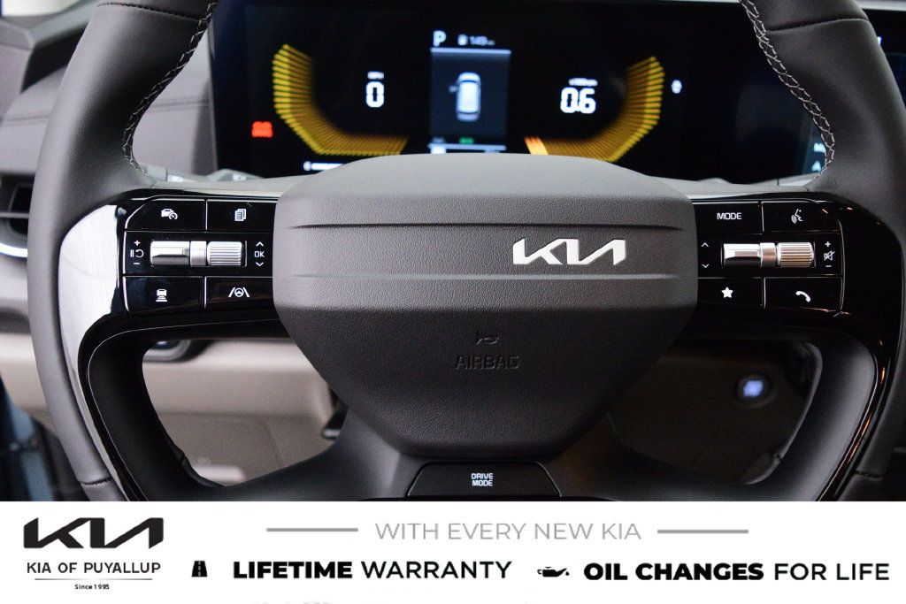 New 2027 Kia Carnival EX FWD image 27