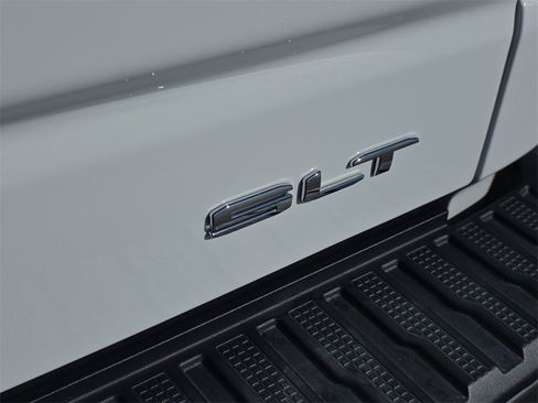 Used 2024 GMC Sierra 1500 SLT w/ SLT Premium Plus Package image 8