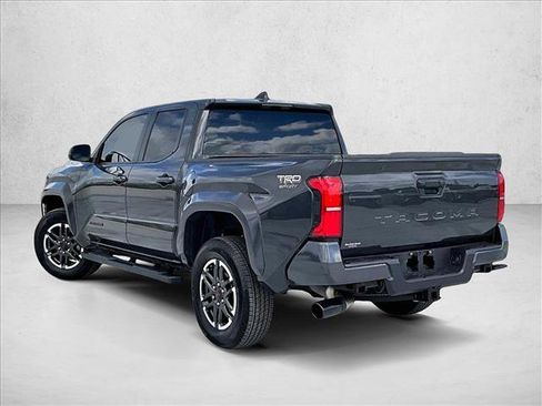 Used 2025 Toyota Tacoma TRD Sport image 13