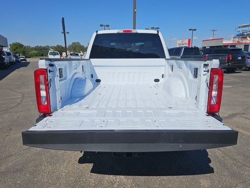 New 2026 Ford F250 XLT w/ FX4 Off-Road Package image 18