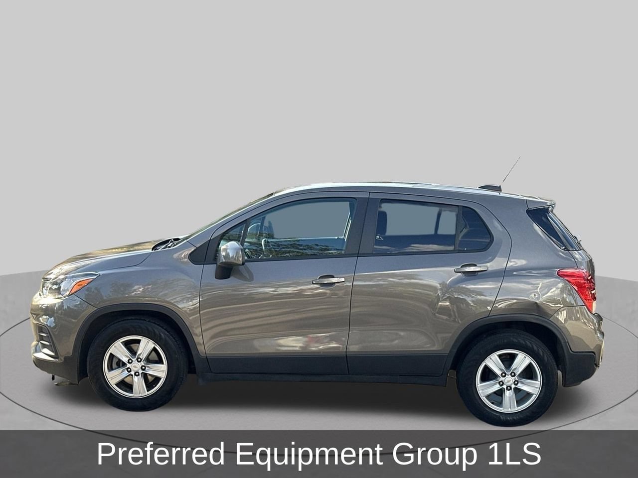 Used 2020 Chevrolet Trax LS w/ Tint and Cruise Package FWD image 2