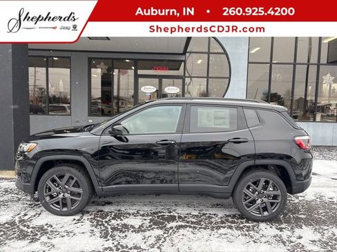 New 2026 Jeep Compass Latitude image 1