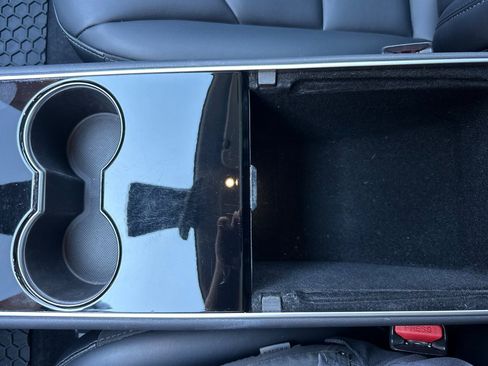 Used 2018 Tesla Model 3 Long Range image 37