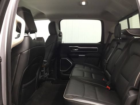 Used 2022 RAM 1500 Laramie AWD/4WD image 10