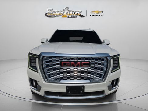 Used 2021 GMC Yukon Denali w/ LPO, Illumination Package image 2