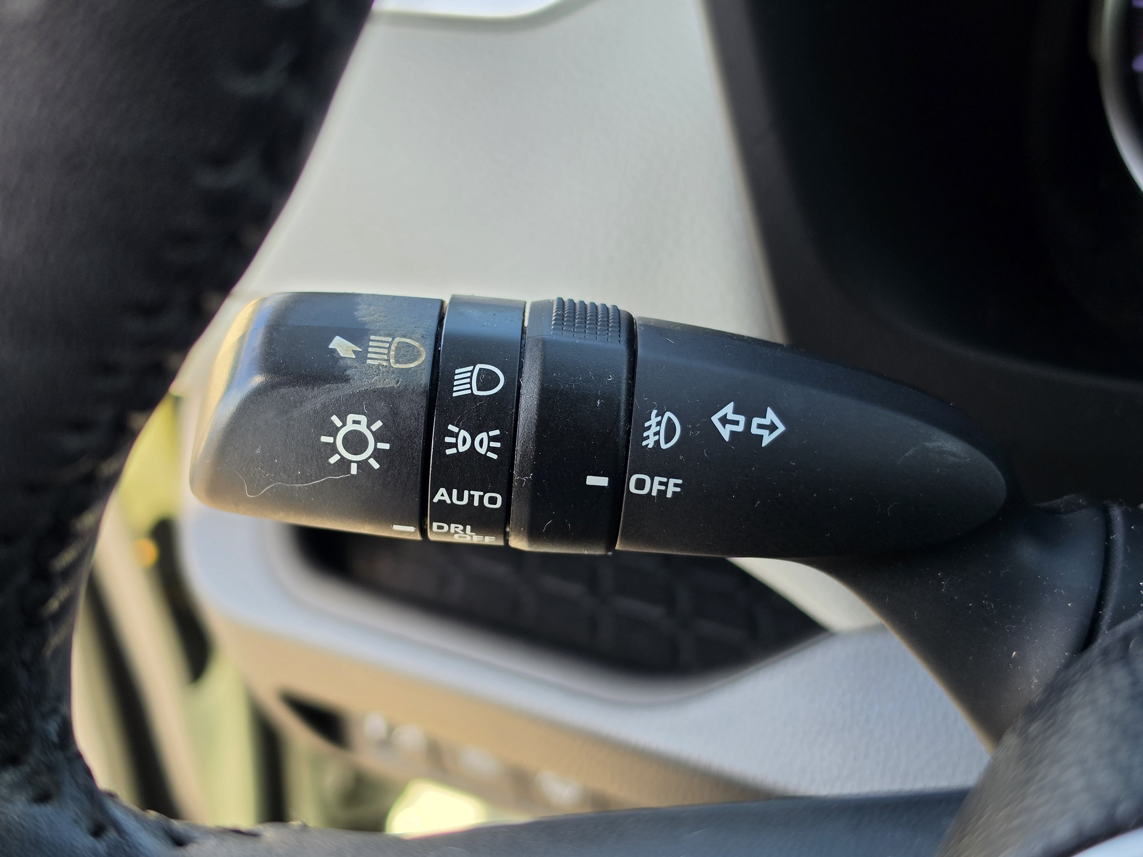 Used 2019 Toyota RAV4 XLE Premium w/ Advanced Technology Package FWD image 25