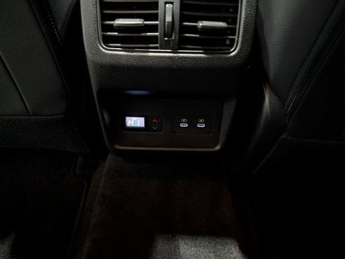 Used 2025 Nissan Rogue SL w/ Tech Package image 11