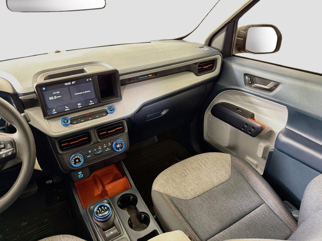 Used 2022 Ford Maverick XLT FWD image 25