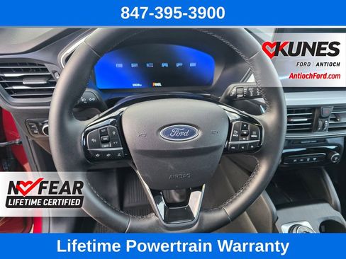 Certified 2025 Ford Escape Platinum w/ Premium Technology Package image 41