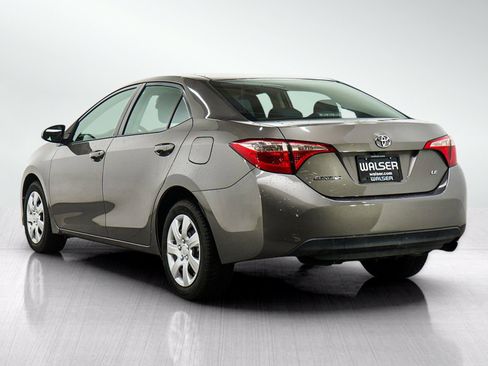 Used 2017 Toyota Corolla LE FWD image 3