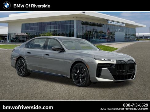 New 2026 BMW 740i w/ Premium Package RWD image 1