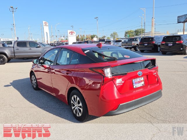 Used 2020 Toyota Prius XLE AWD/4WD image 25