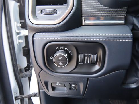 Used 2021 RAM 1500 Limited image 25