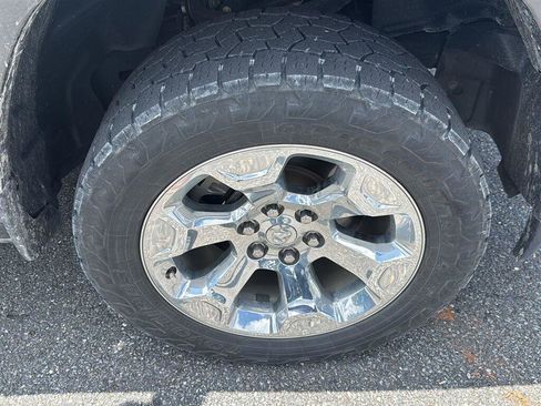 Used 2019 RAM 1500 Big Horn AWD/4WD image 11