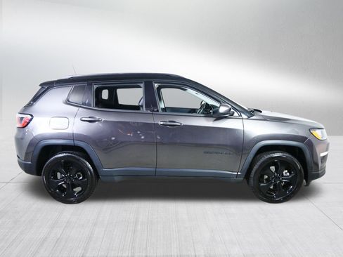Used 2019 Jeep Compass Latitude AWD/4WD image 8
