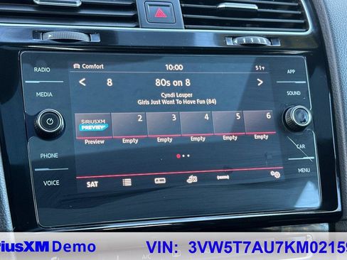 Used 2019 Volkswagen GTI SE w/ SE Experience Package image 28