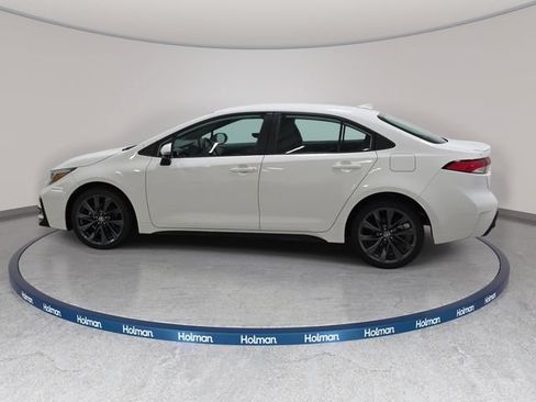 Certified 2024 Toyota Corolla SE FWD image 8