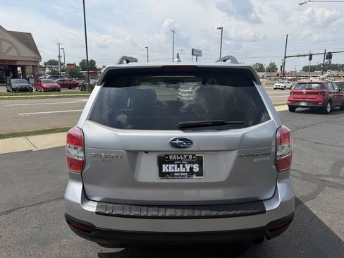Used 2016 Subaru Forester 2.5i Limited AWD/4WD image 4