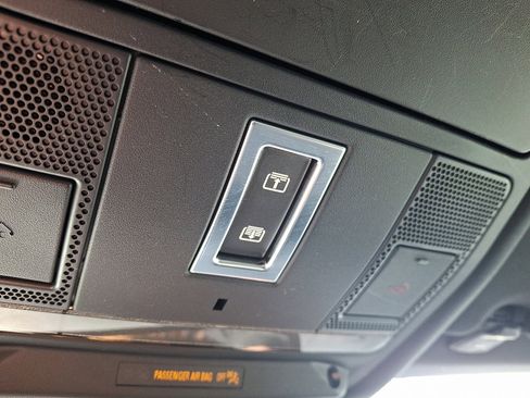 Used 2019 Land Rover Discovery Sport HSE image 23