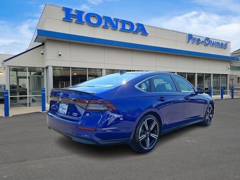 Used 2024 Honda Accord Sport image 4