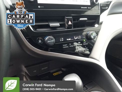 Used 2024 Toyota Camry SE image 17