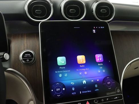 New 2026 Mercedes-Benz GLC 300 image 6