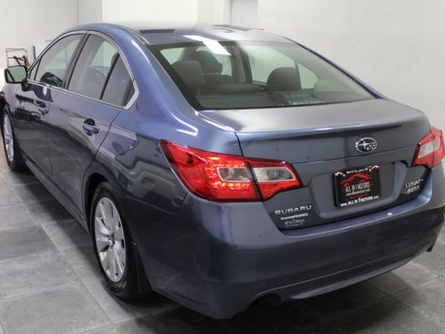 Used 2017 Subaru Legacy 2.5i w/ Alloy Wheel Package image 4