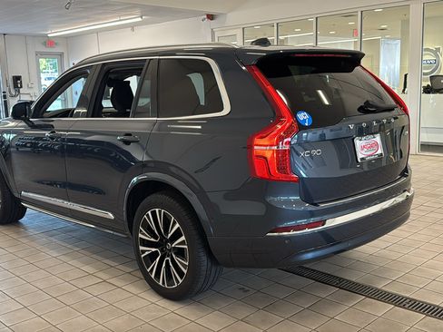 Used 2025 Volvo XC90 T8 Plus w/ Protection Package Premier AWD/4WD image 7