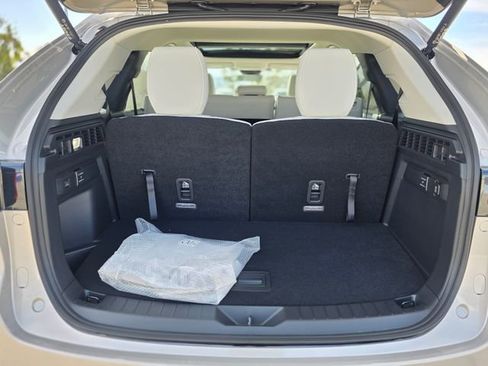 New 2026 MAZDA CX-90 Plug-In Hybrid w/ Premium Plus image 11