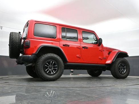 Used 2025 Jeep Wrangler Unlimited Rubicon AWD/4WD image 42