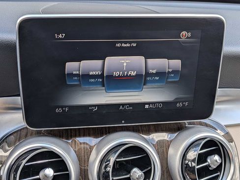 Used 2017 Mercedes-Benz C 300 4MATIC Sedan image 36