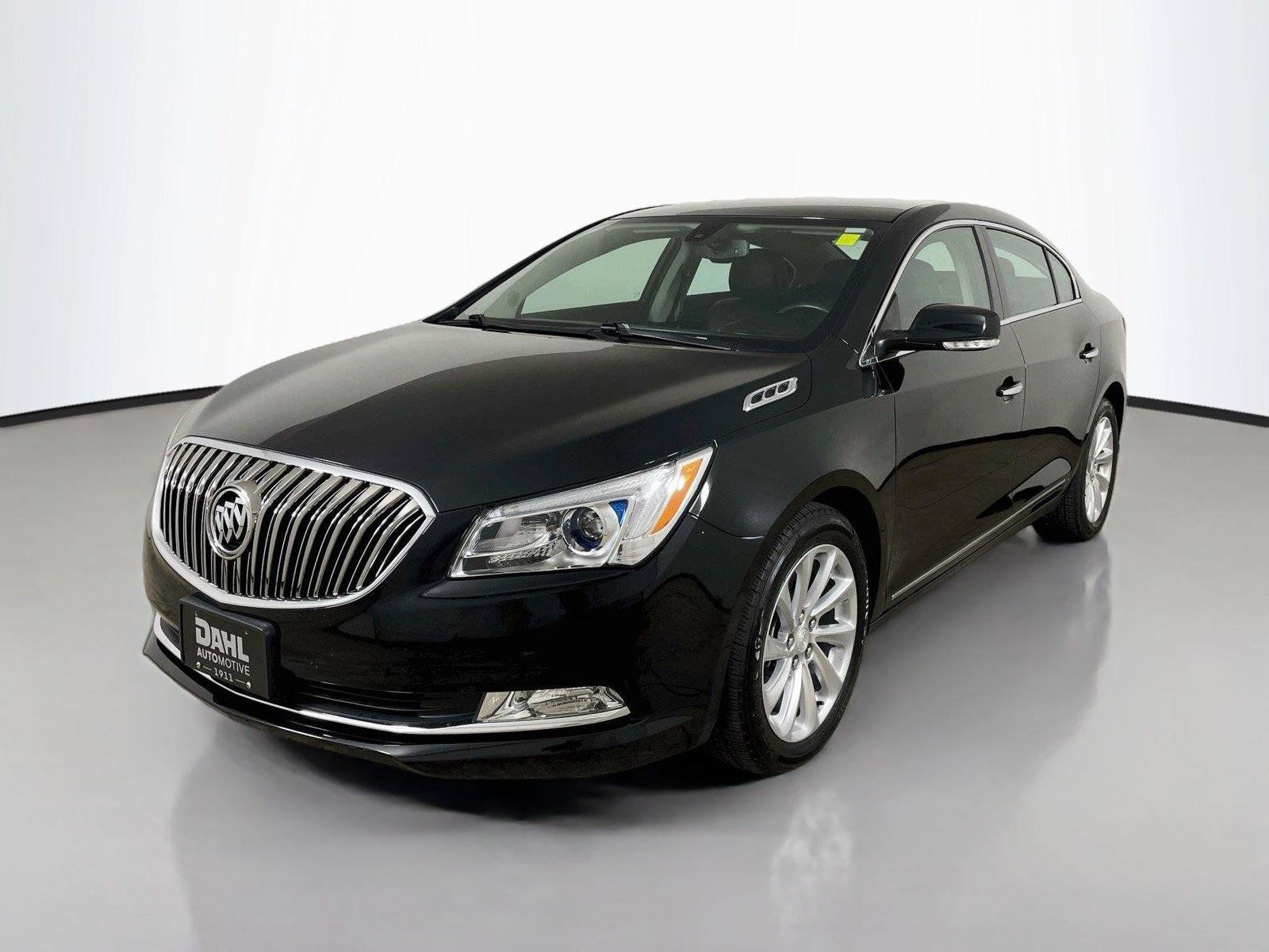 Used 2016 Buick LaCrosse Leather FWD image 4