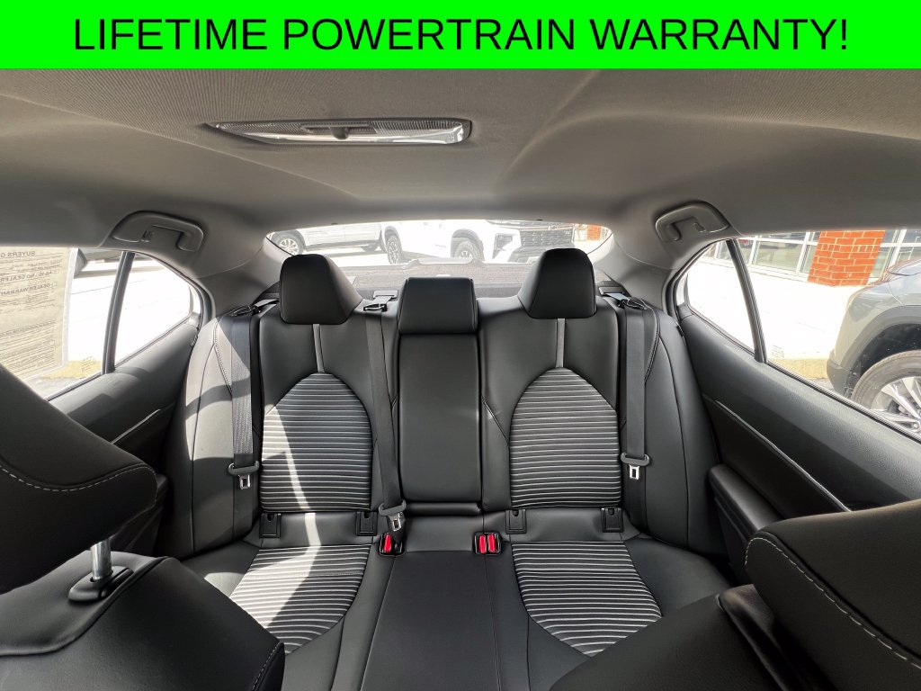 Used 2024 Toyota Camry SE FWD image 13
