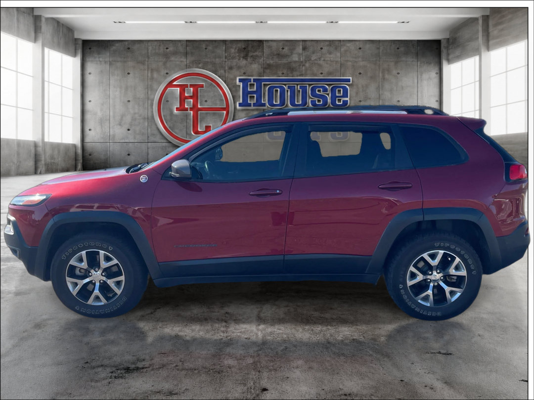 Used 2016 Jeep Cherokee Trailhawk w/ Comfort/Convenience Group AWD/4WD image 8