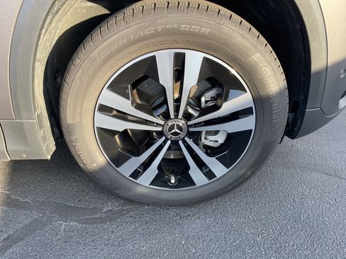 Certified 2025 Mercedes-Benz GLA 250 image 13