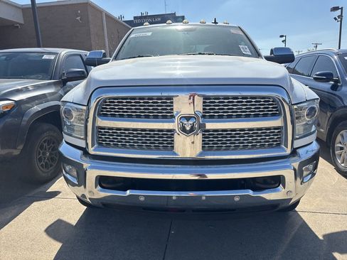 Used 2017 RAM 3500 Laramie image 4