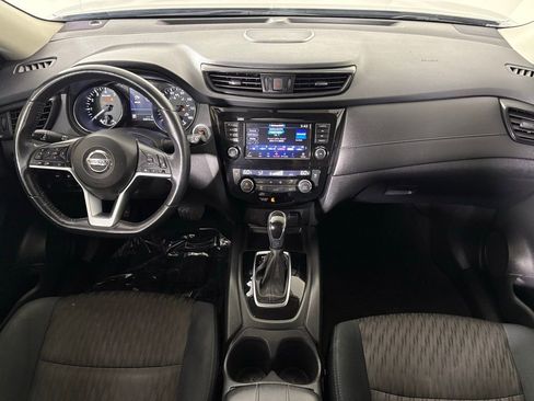 Used 2018 Nissan Rogue SV w/ Sun & Sound Touring Package FWD image 40
