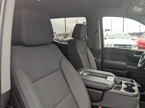 Used 2021 Chevrolet Silverado 1500 LT image 25