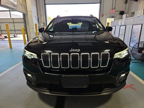 Used 2019 Jeep Cherokee Latitude Plus w/ Comfort/Convenience Group AWD/4WD image 5