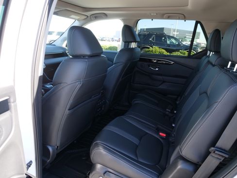 New 2025 Honda Pilot Touring image 16